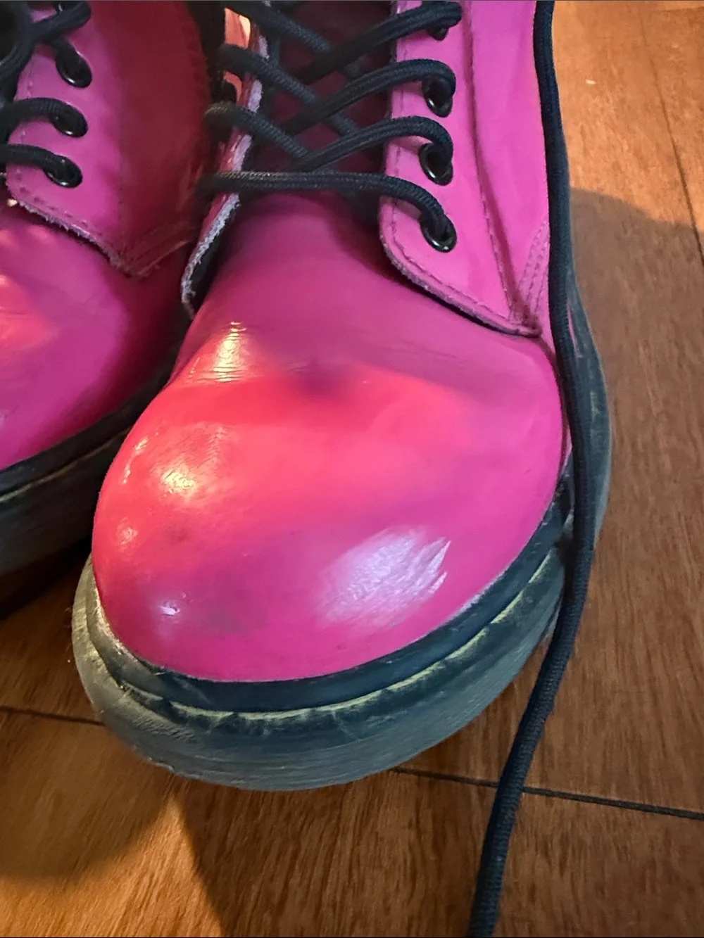 🌸 Dr. Martens Delaney Pink Patent Leather Boots Girls Size US 1 Side Zip